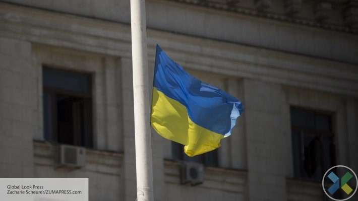 Почти половина украинцев поддерживает закрытие телеканалов "112 Украина", "ZIK" и "NewsOne"