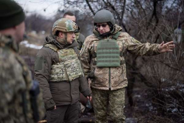 Клоун и очковтиратель