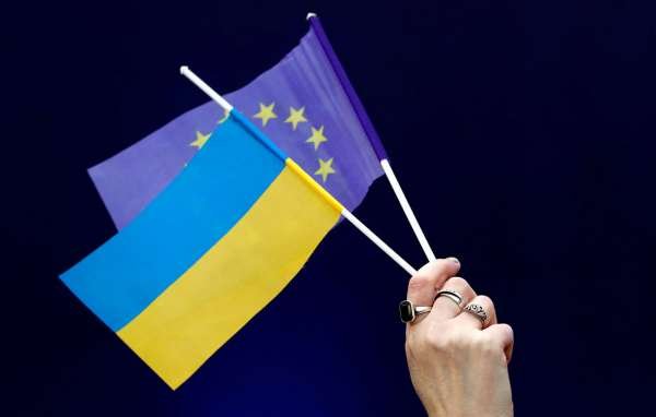 Европа благословила Украину на новую войну