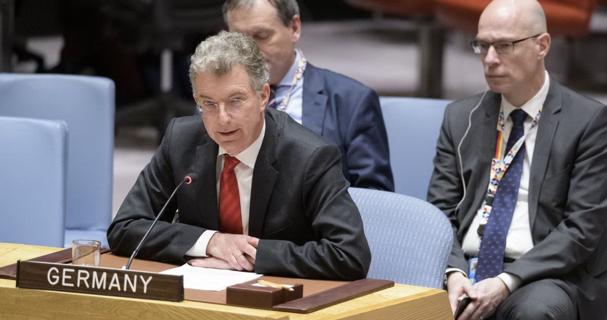 Россия предложила оплатить поиздержавшемуся немецкому дипломату билет в Крым