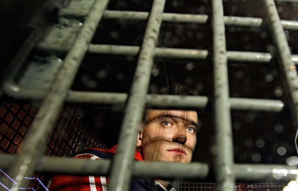 Сенатор заявил, что Навальному угрожает убийство