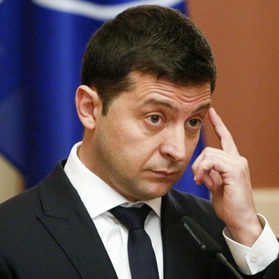 Зеленского уже шлют куда подальше с трибуны Верховной Рады