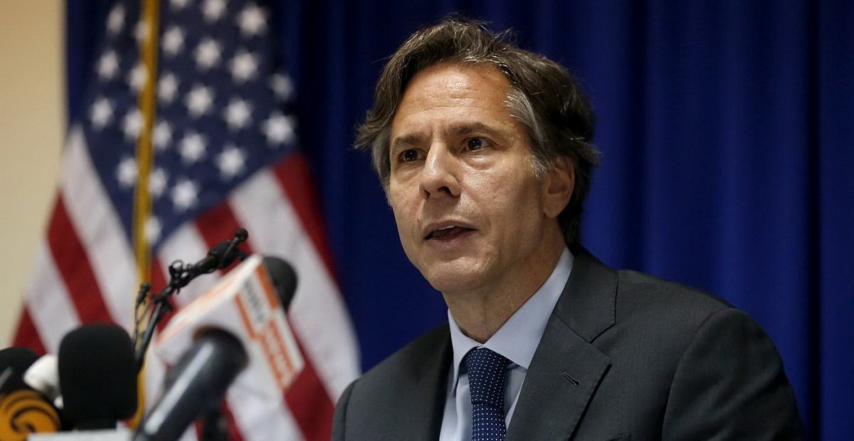 Вашингтон отказался от военного продвижения демократии