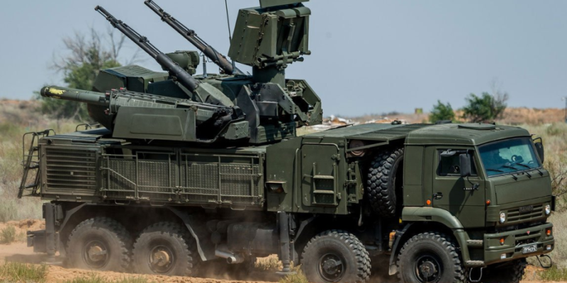 Российское предприятие презентовало делегации из Беларуси «Панцирь-С1»