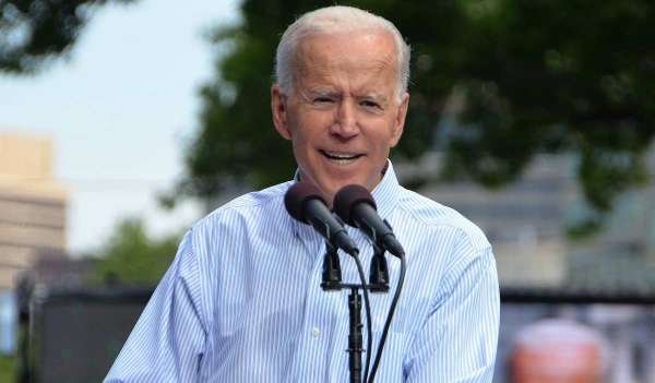 Байден уничтожает США