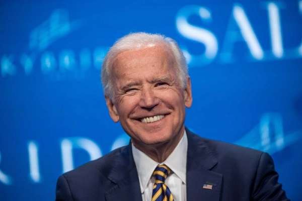 Большой американский камин-аут: Байден публично расписался в своей невменяемости