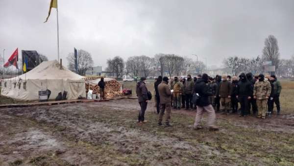 «Правосеки» возвращаются в Донбасс