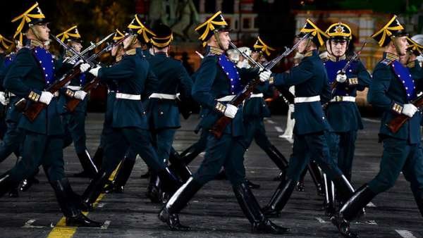 Стереть память: Ментальная война против России