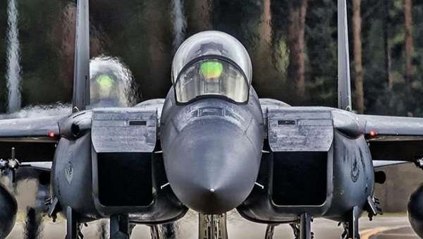 В Atlantic Council предложили Байдену передать Киеву 100 истребителей F-15, "чтобы причинить Москве боль"