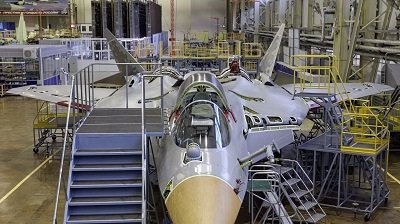 Летчик-испытатель назвал преимущества искусственных "мозгов" в истребителе