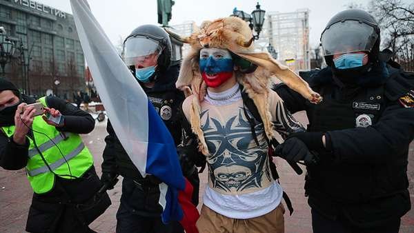 Целятся в Путина, стреляют в Россию. Почему незаконный митинг за Навального пройдёт 21 апреля