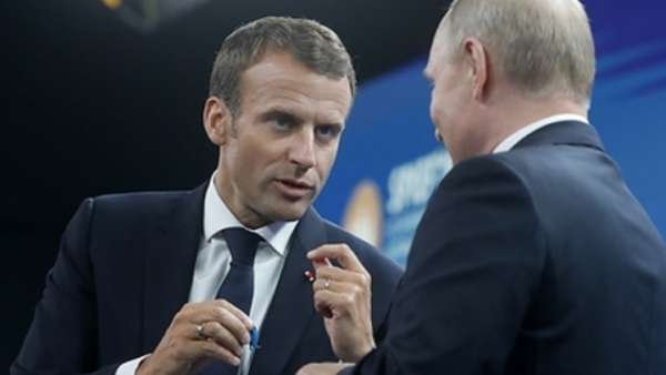 Путин выбил "красный карандаш" из рук Макрона