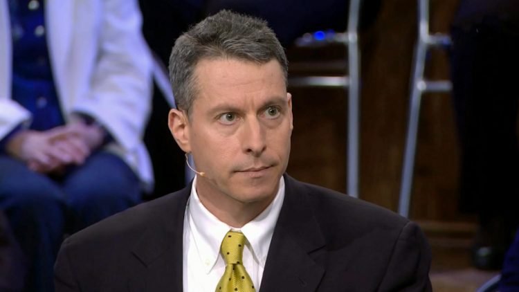 Вопрос о биолабораториях США вокруг РФ заставил американца Бома занервничать