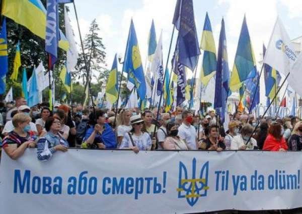 На украинском языке не хотят говорить даже чиновники