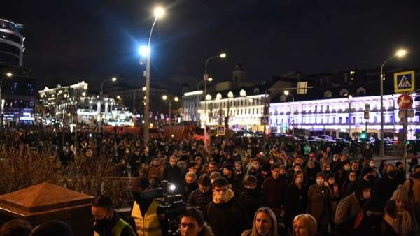 Кто и зачем готовит бунт в России