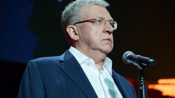 "Убрать Кудрина, Набиуллину и Чубайса": Почему не могут уволить "системных либералов"