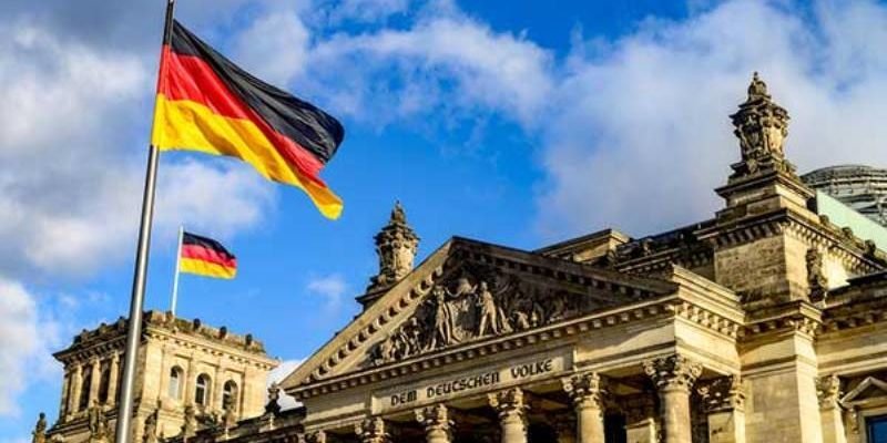 Более трети немцев назвали США большей угрозой для демократии в Германии, чем Россия