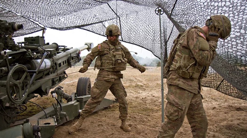 НАТО шагает к войне: масштабные учения на всех направлениях