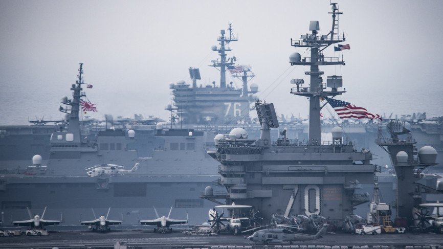 NI: США готовят новый авианосец к войне с Россией и Китаем