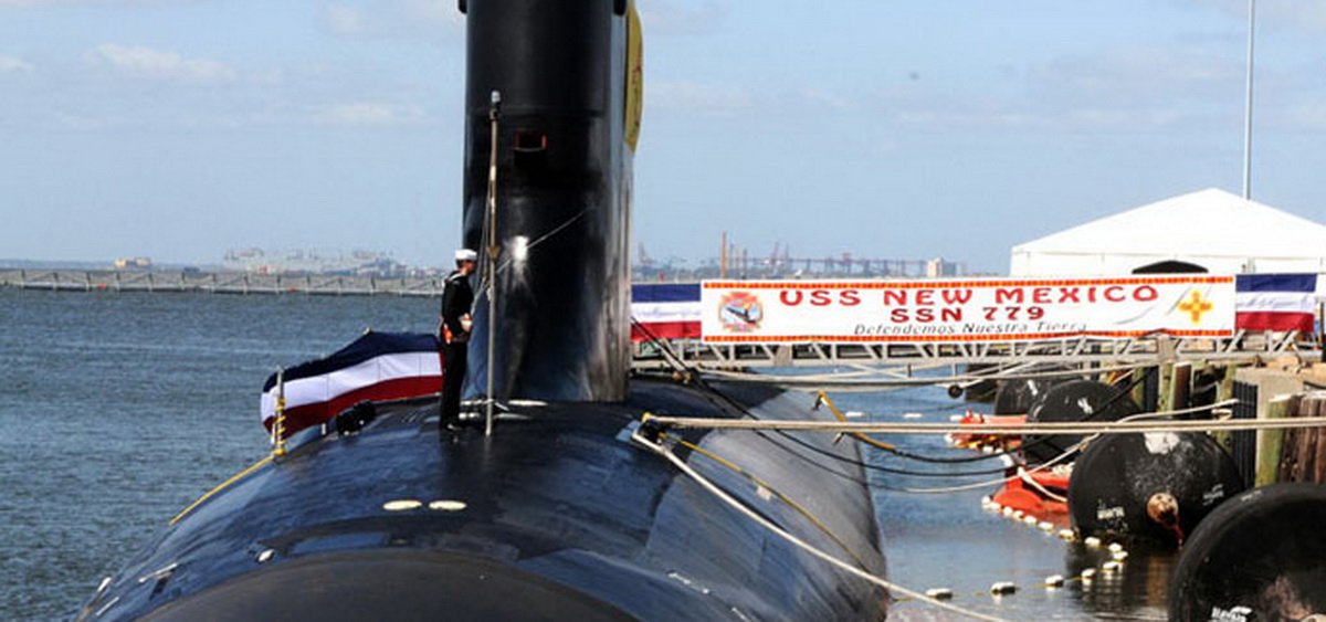 Опасная подлодка США подобралась к границам России