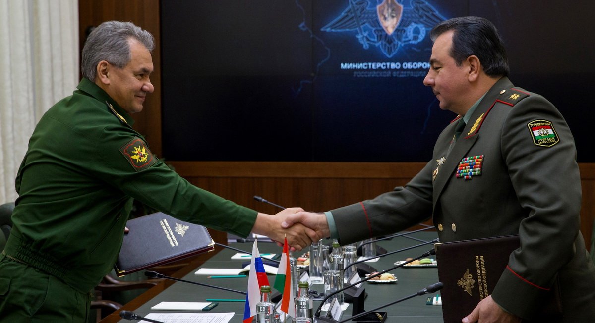 РФ укрепляет южные рубежи и выдавливает НАТО из Центральной Азии