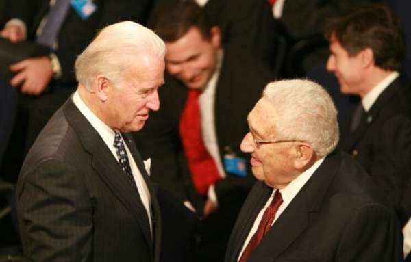 Многополярность: неужели Киссинджер на склоне дней «перебежал в стан врага»?