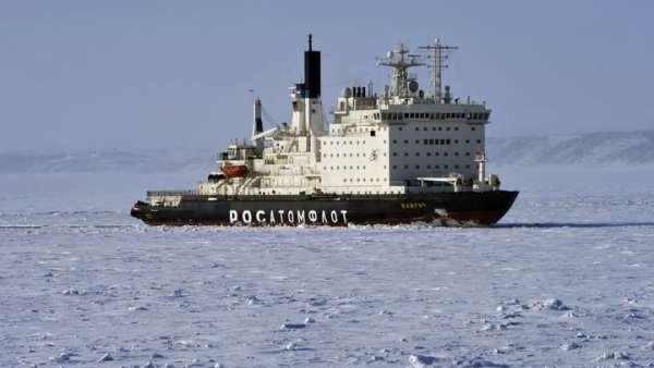 "Авианосцы США весьма теплолюбивы": Экс-депутат Рады подсказал Америке, где взять ледоколы