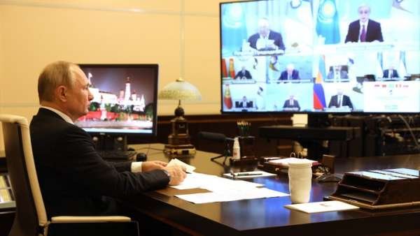 Доклад британского института: "Не трогайте Путина, нам же всем будет хуже"