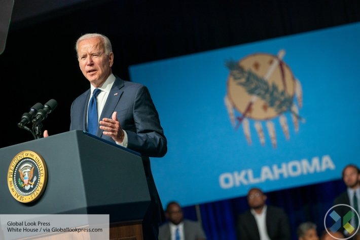 Байден отказался от встречи с Зеленским до переговоров с Путиным