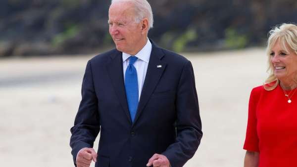 Стало известно, почему Байден испугался проводить пресс-конференцию вместе с Путиным