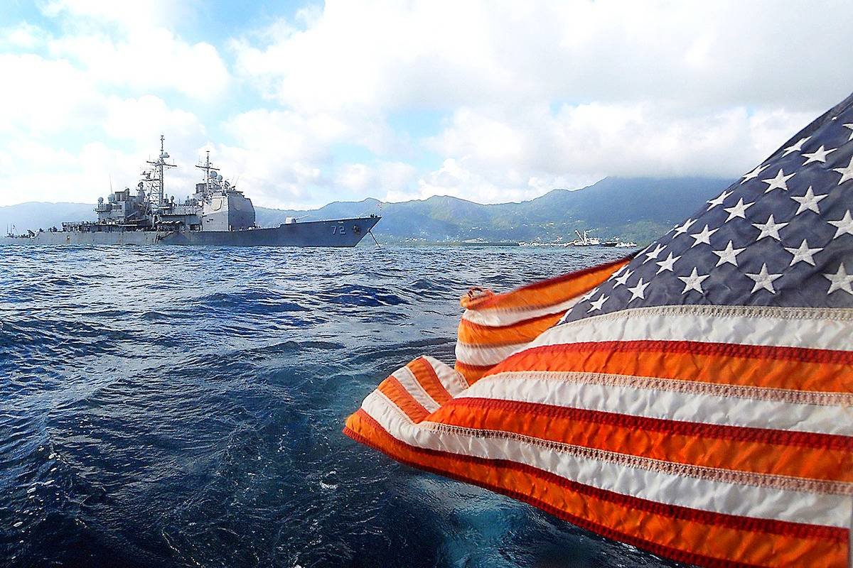 Корабли НАТО в Черном море: Россия в панике? Они тупые, как говорил сатирик Михаил Задорнов