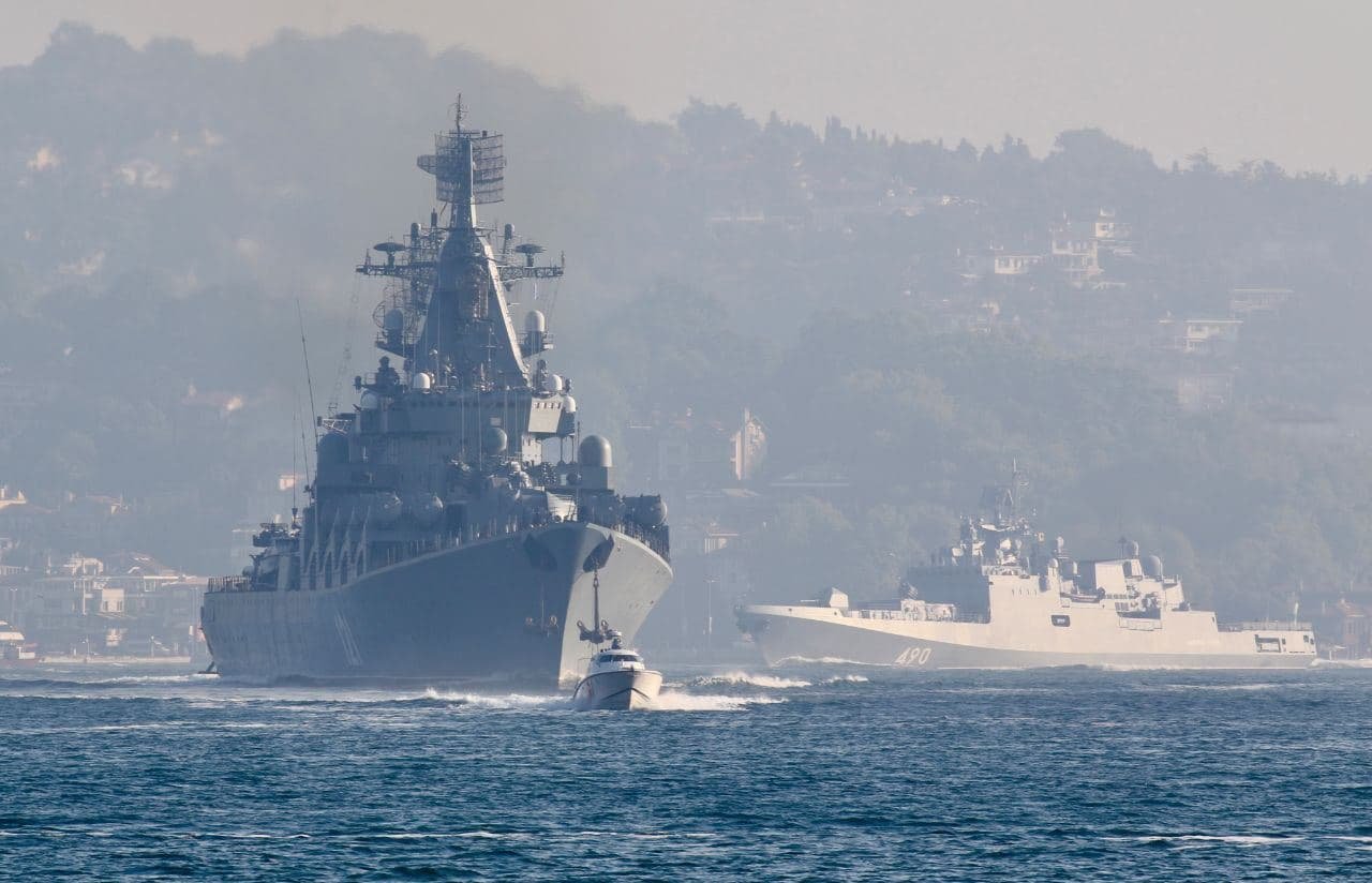 В Одессу зашла часть авианосной группы НАТО, а Россия отправила через проливы «убийцу авианосцев»