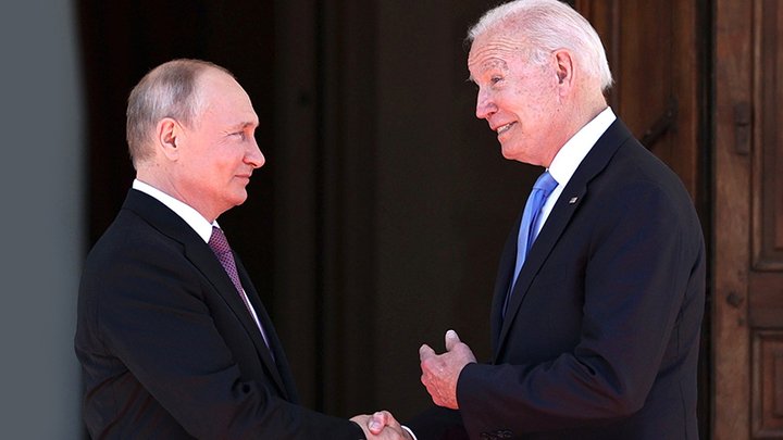 Перемирие на полгода. У России есть шанс расквитаться с США