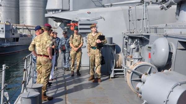 Как Великобритания зарабатывает на оказании военной помощи Украине?