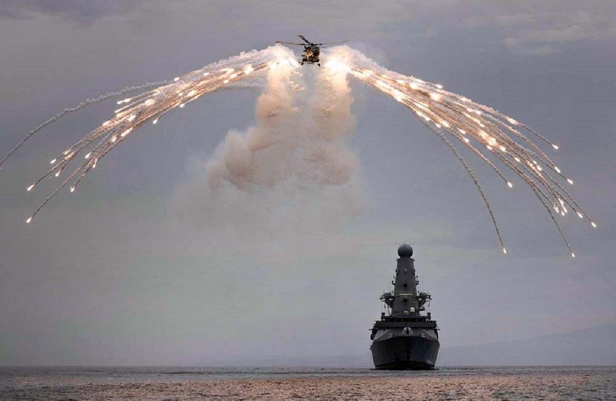 The Telegraph вскрыл важные подробности инцидента с британским эсминцем в Черном море