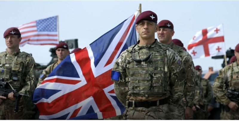 Военное лобби срывает наметившуюся оттепель между Путиным и Байденом