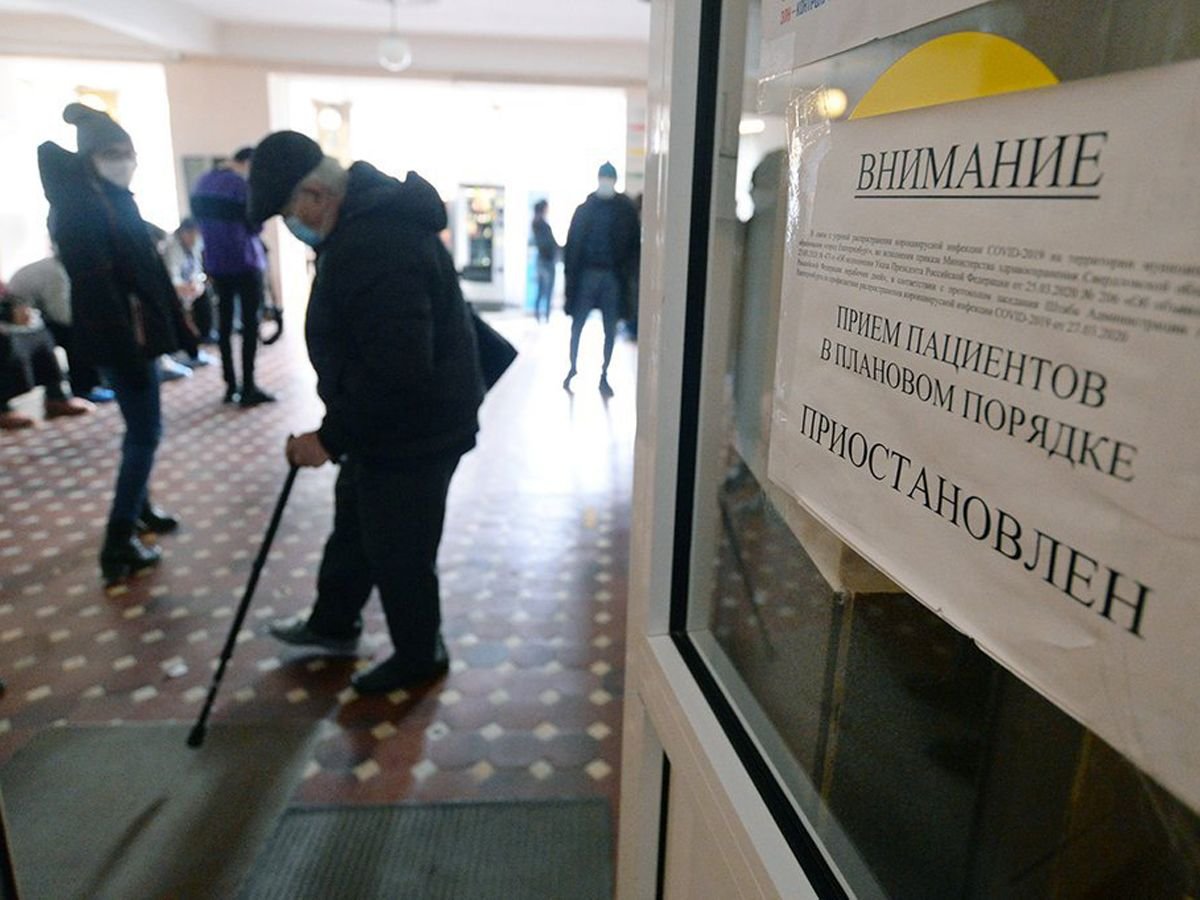 Правозащитники пожаловались Путину на условия вакцинации