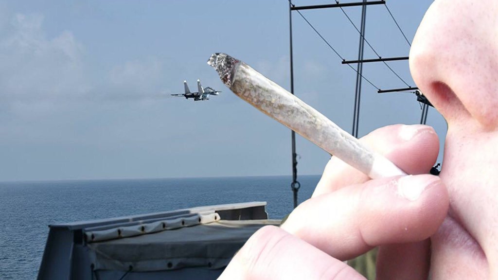 Россия показала видео по принуждению голландского фрегата к благоразумию