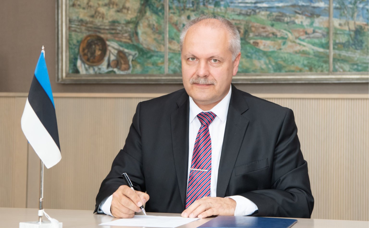 Эстонский кандидат в президенты потребовал часть российской территории