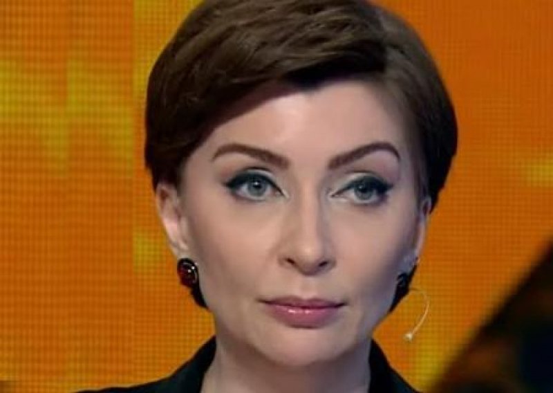 Елена Лукаш: неужели кто-нибудь ещё верит, что «весь мир с нами»