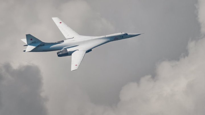 Стратегические ракетоносцы ВКС России подняли по тревоге