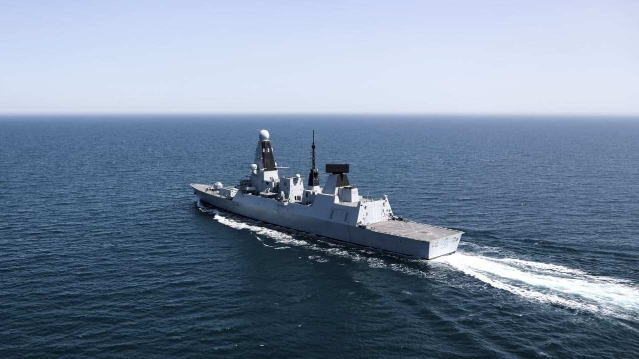 Глава МИД Британии сделал заявление об инциденте с эсминцем Defender в российских водах