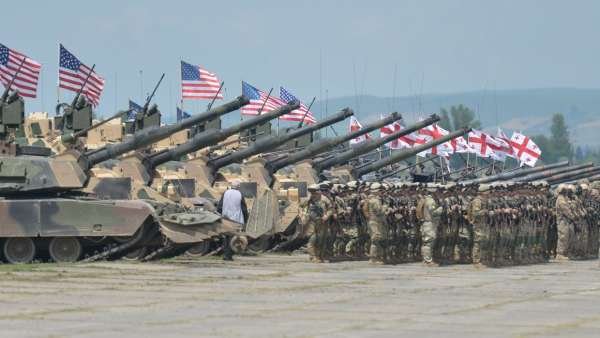 Конфронтация в основе политики НАТО