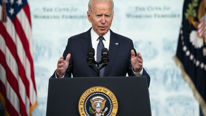 Байдену хватило одного слова, чтобы объяснить санкции по "Северному потоку - 2"