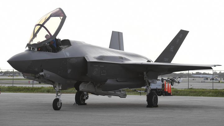 "Изнашиваются": У десятков стелс-истребителей США обнаружились системные проблемы