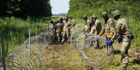 Белорусская оппозиция «напала» на литовский забор