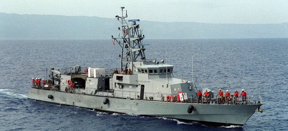 Украинцы угрожают блокировать Севастополь и Керчь списанными американскими катерами