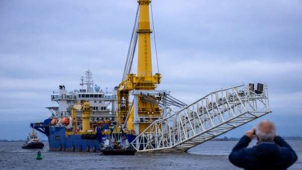 Глава "Нафтогаза" заявил об "альтернативных" итогах переговоров с Меркель по "Северному потоку - 2"