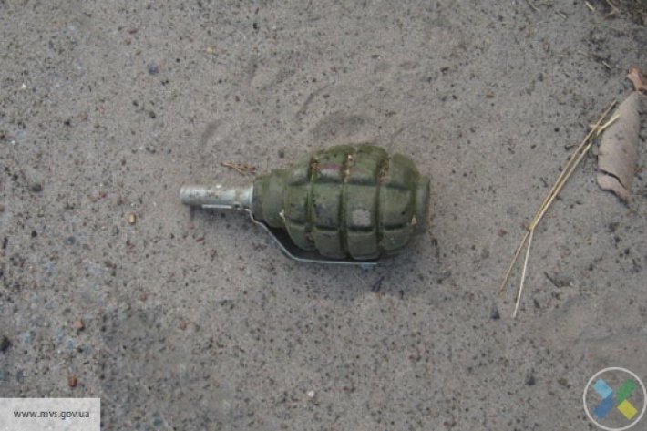 В Донецке разорвалась граната, четыре человека пострадали