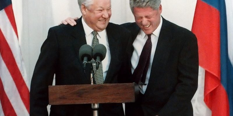 На руинах третьей мировой войны